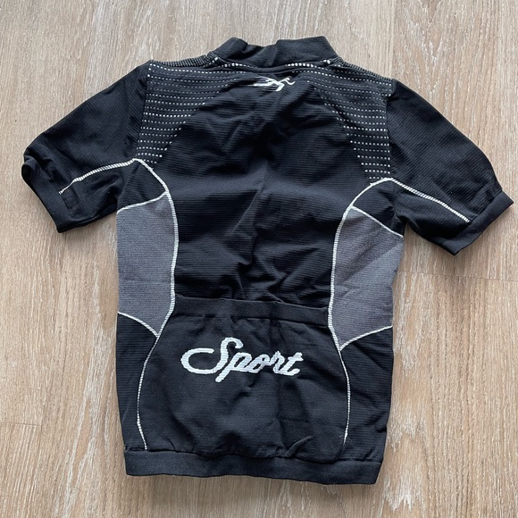 OFF WHITE TOP - Picture 2 of 2